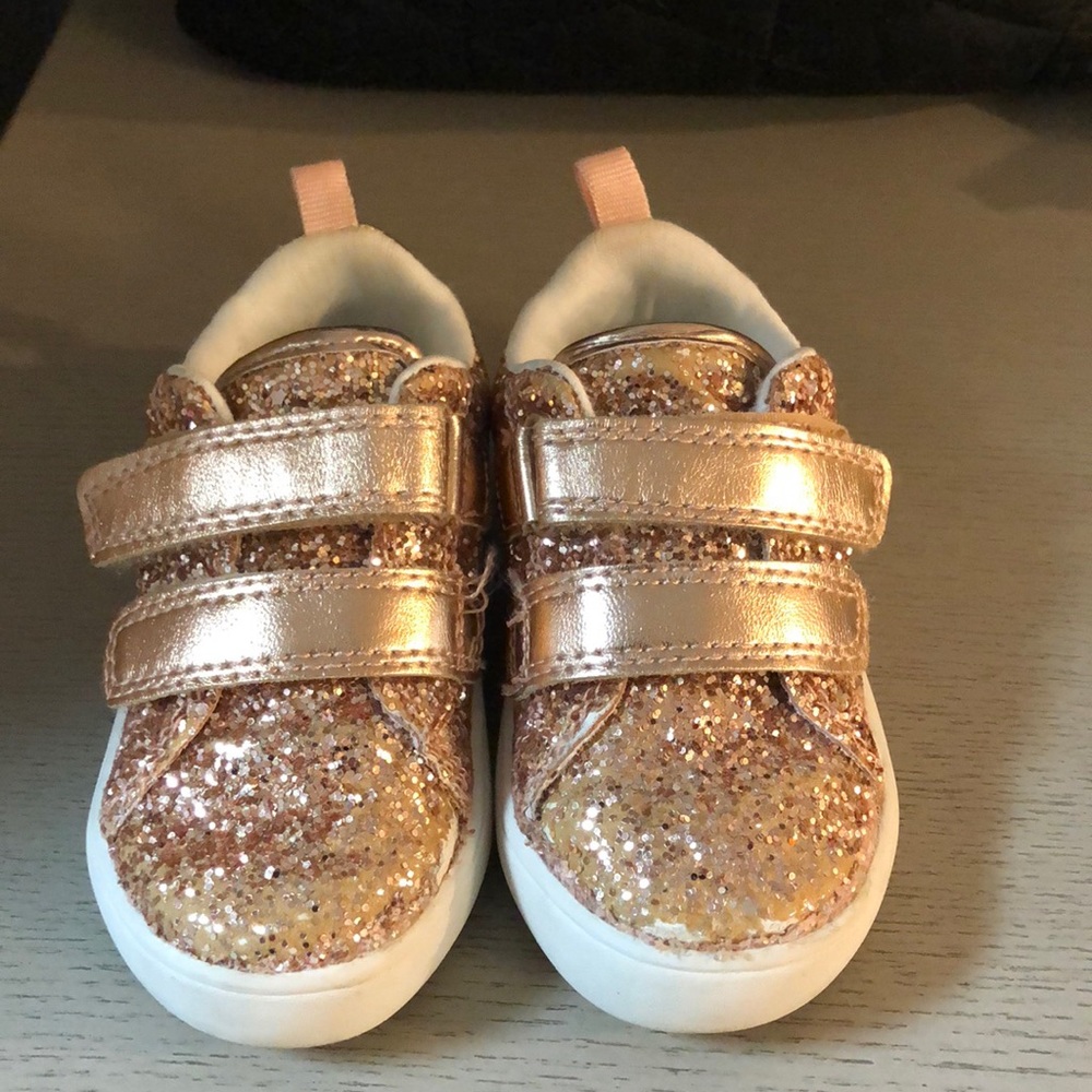 Toddler girl glitter sneakers